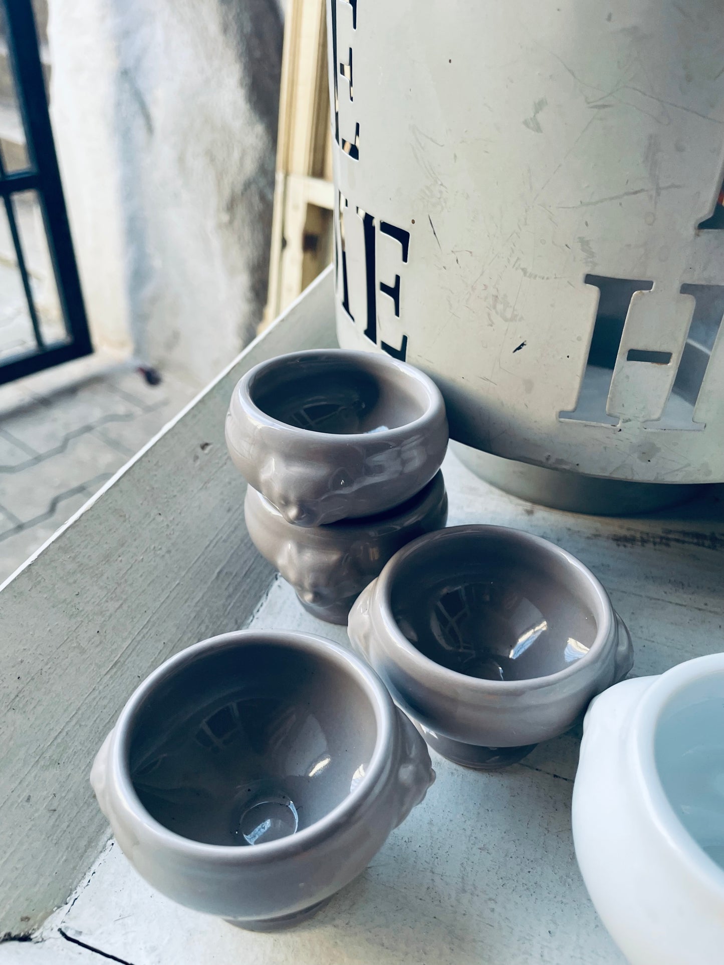 Nádoba, keramika, 5x6 cm