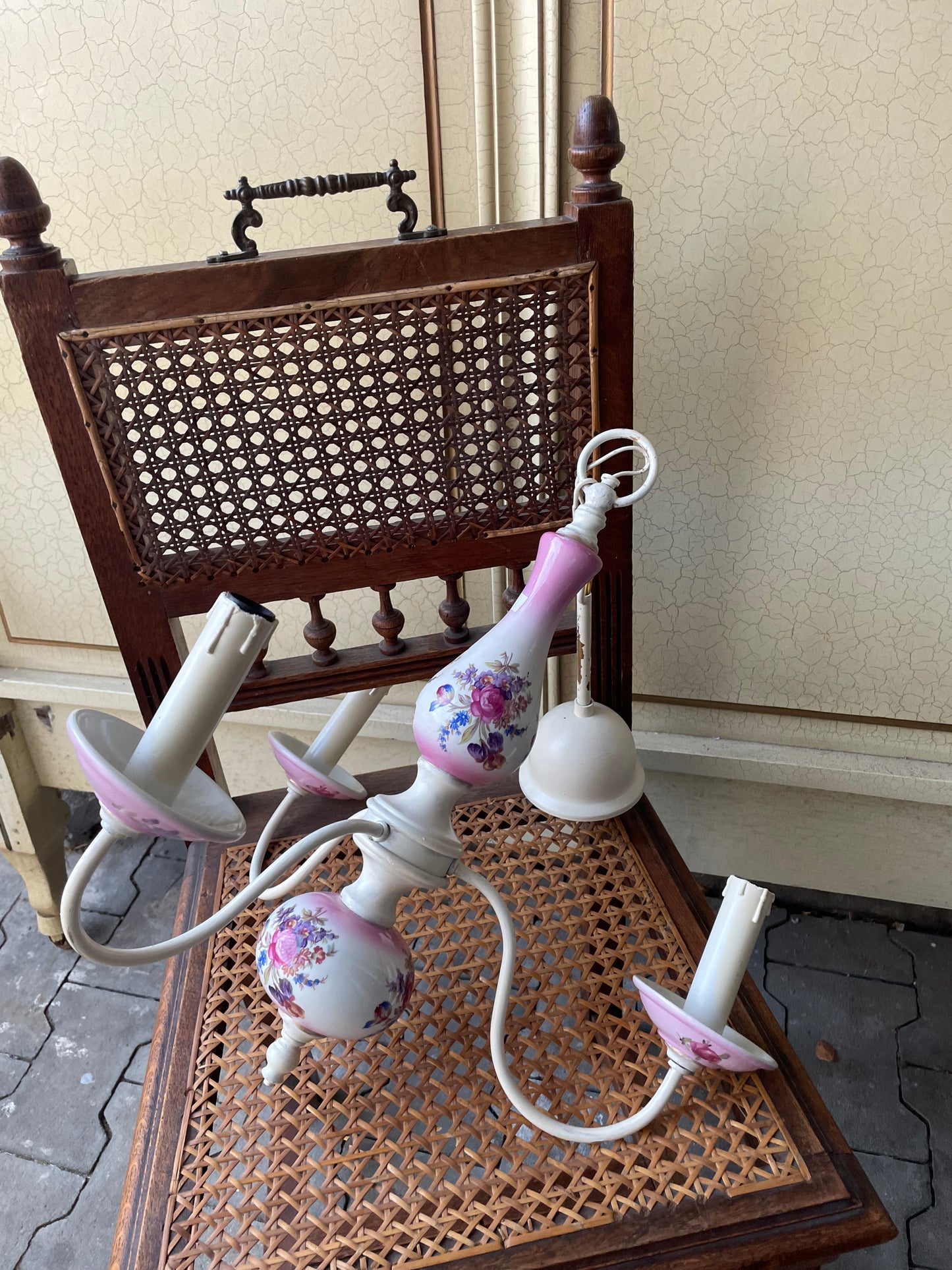 Luster, porcelán, kov, v 45, priemer 43 cm