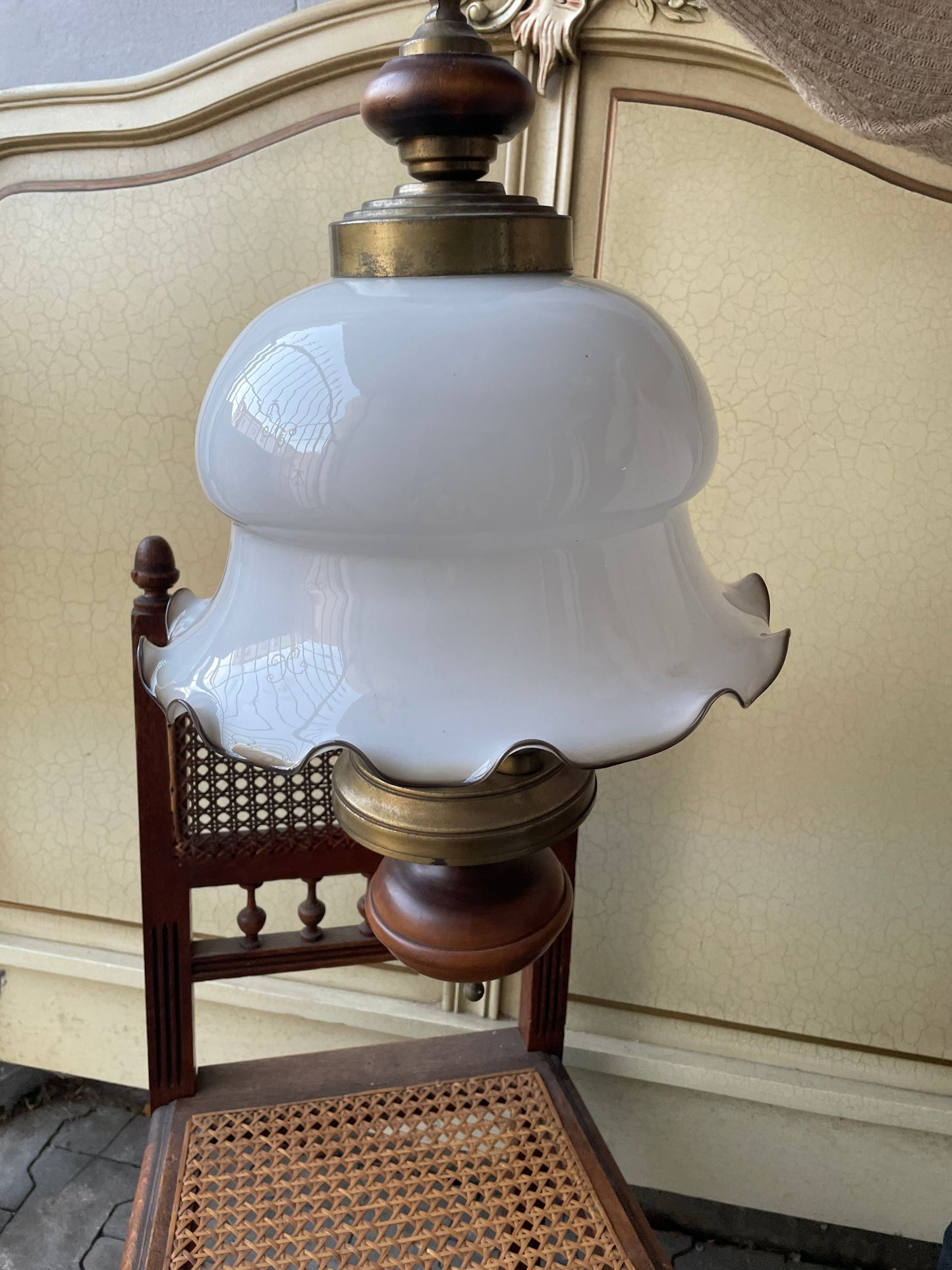 Luster, drevo, kov, sklo, v 70 cm, priemer 37 cm