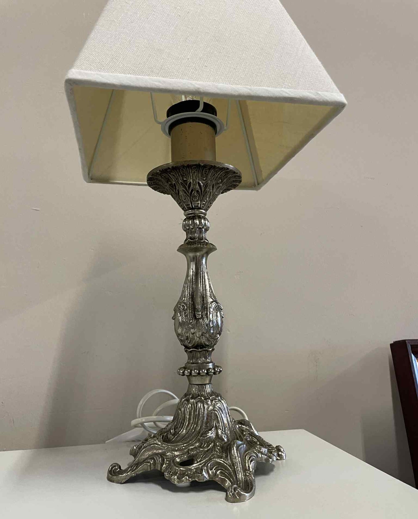 Vintage lampa, v 40 cm, kov,