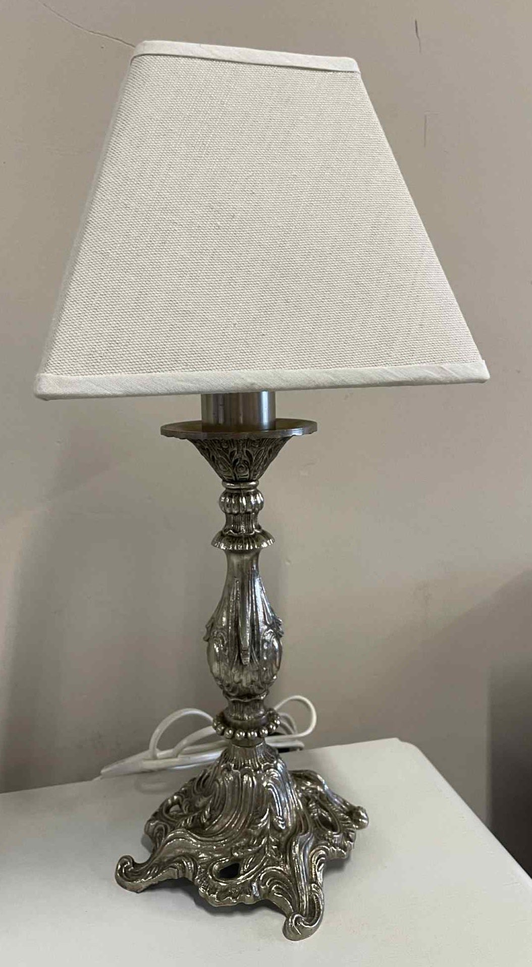 Vintage lampa, v 40 cm, kov,