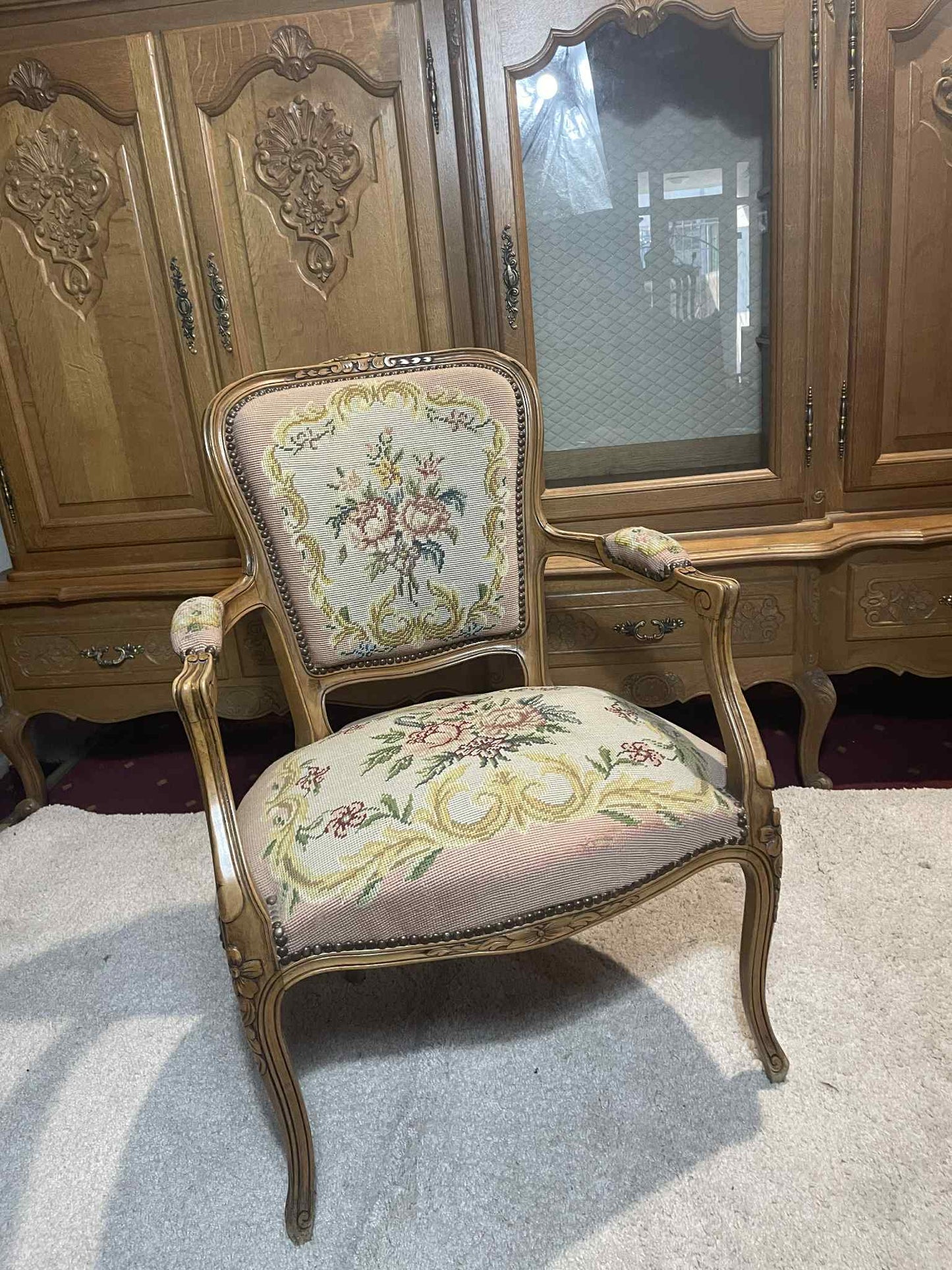 Kreslo, gobelin, masív, 86x56x48 cm, vs 43 cm