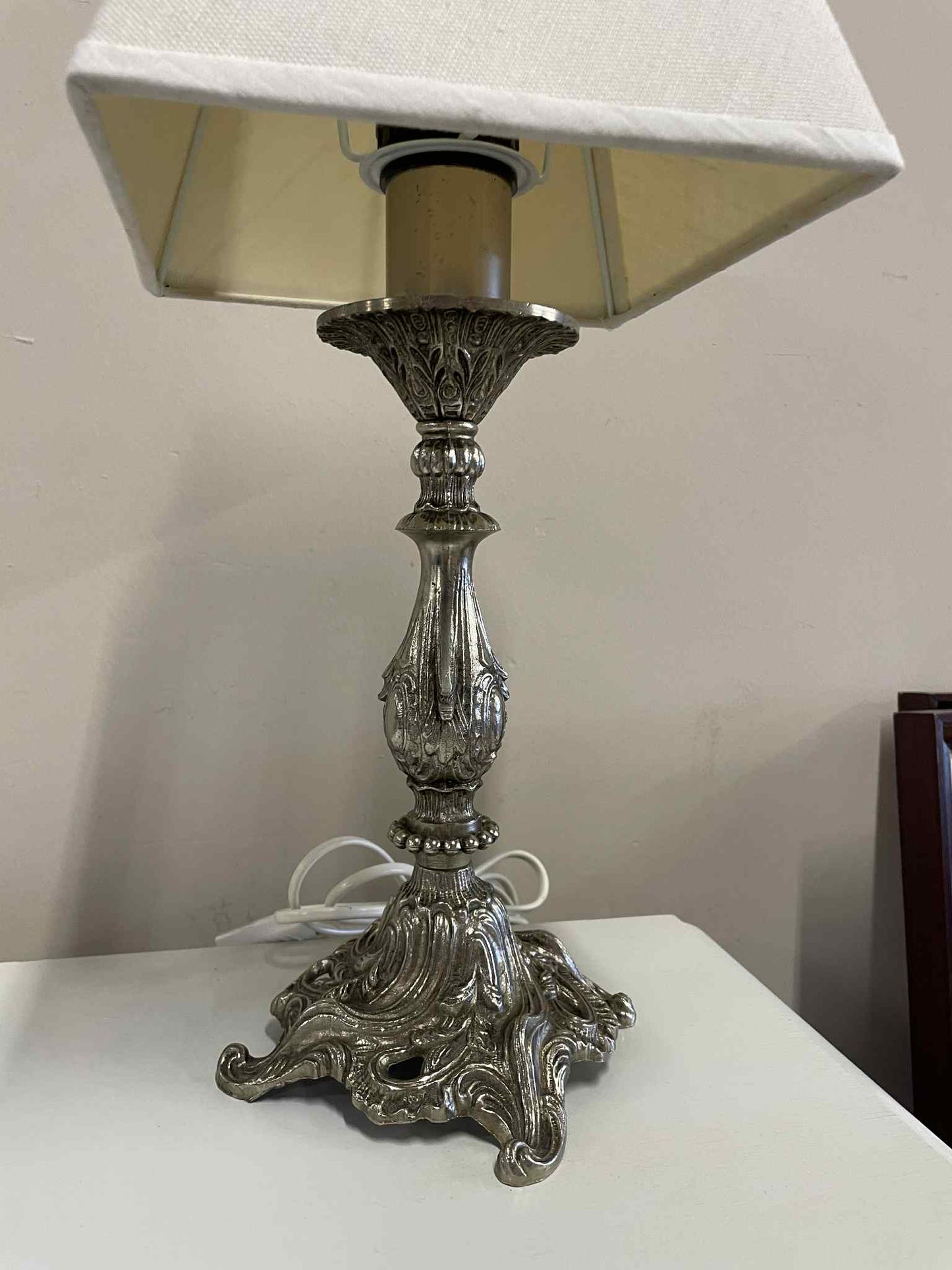 Vintage lampa, v 40 cm, kov,