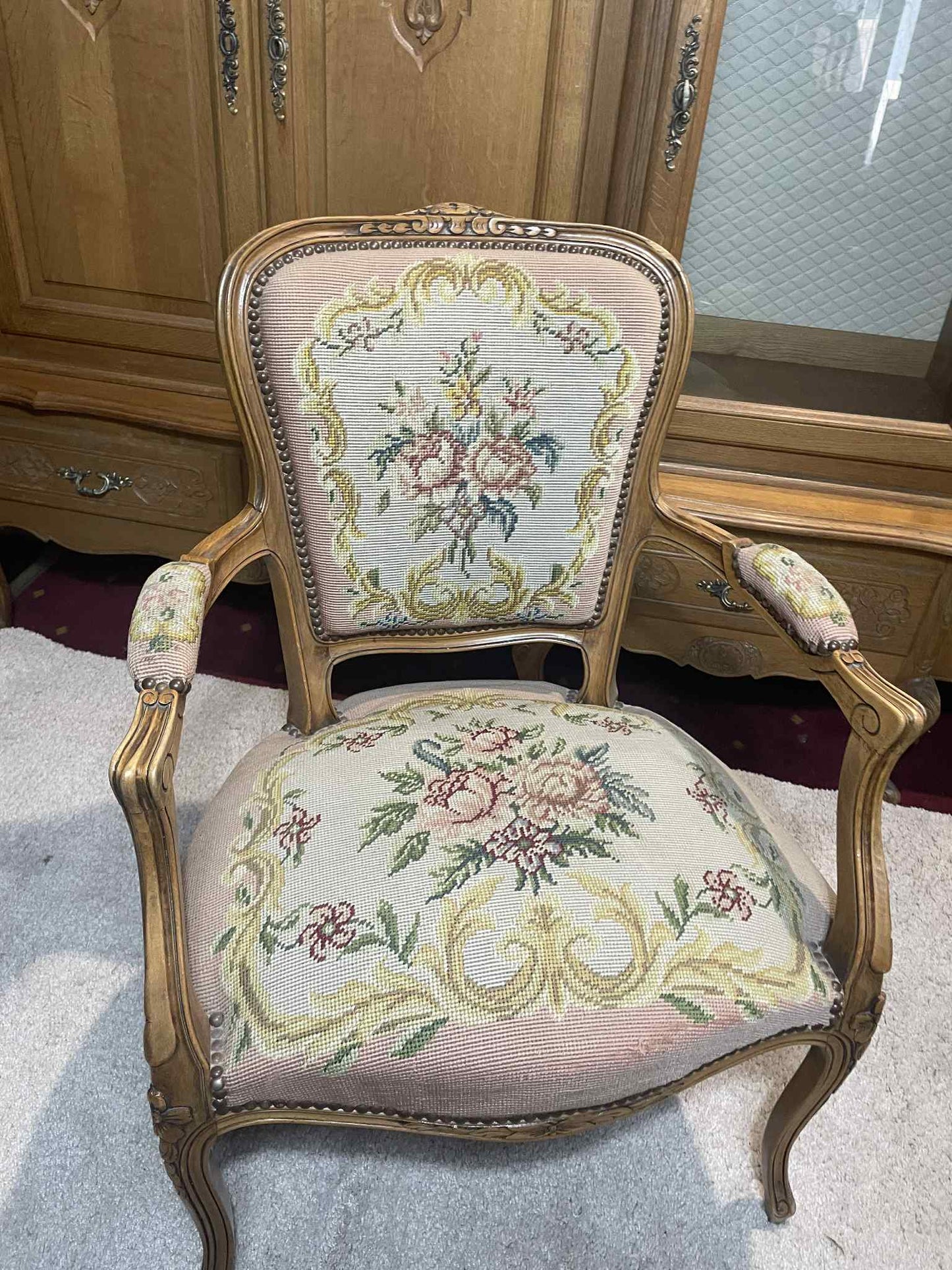 Kreslo, gobelin, masív, 86x56x48 cm, vs 43 cm