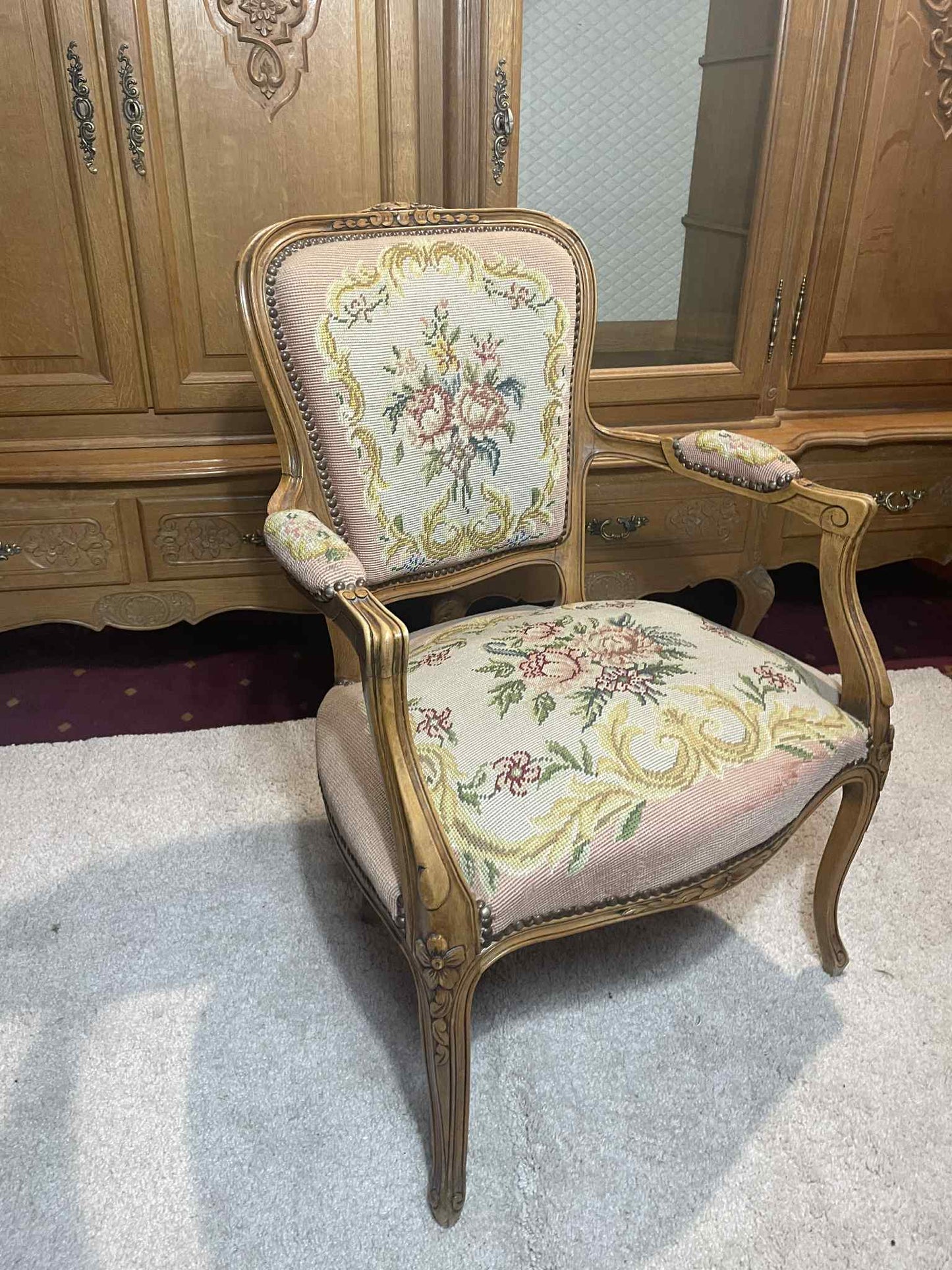 Kreslo, gobelin, masív, 86x56x48 cm, vs 43 cm