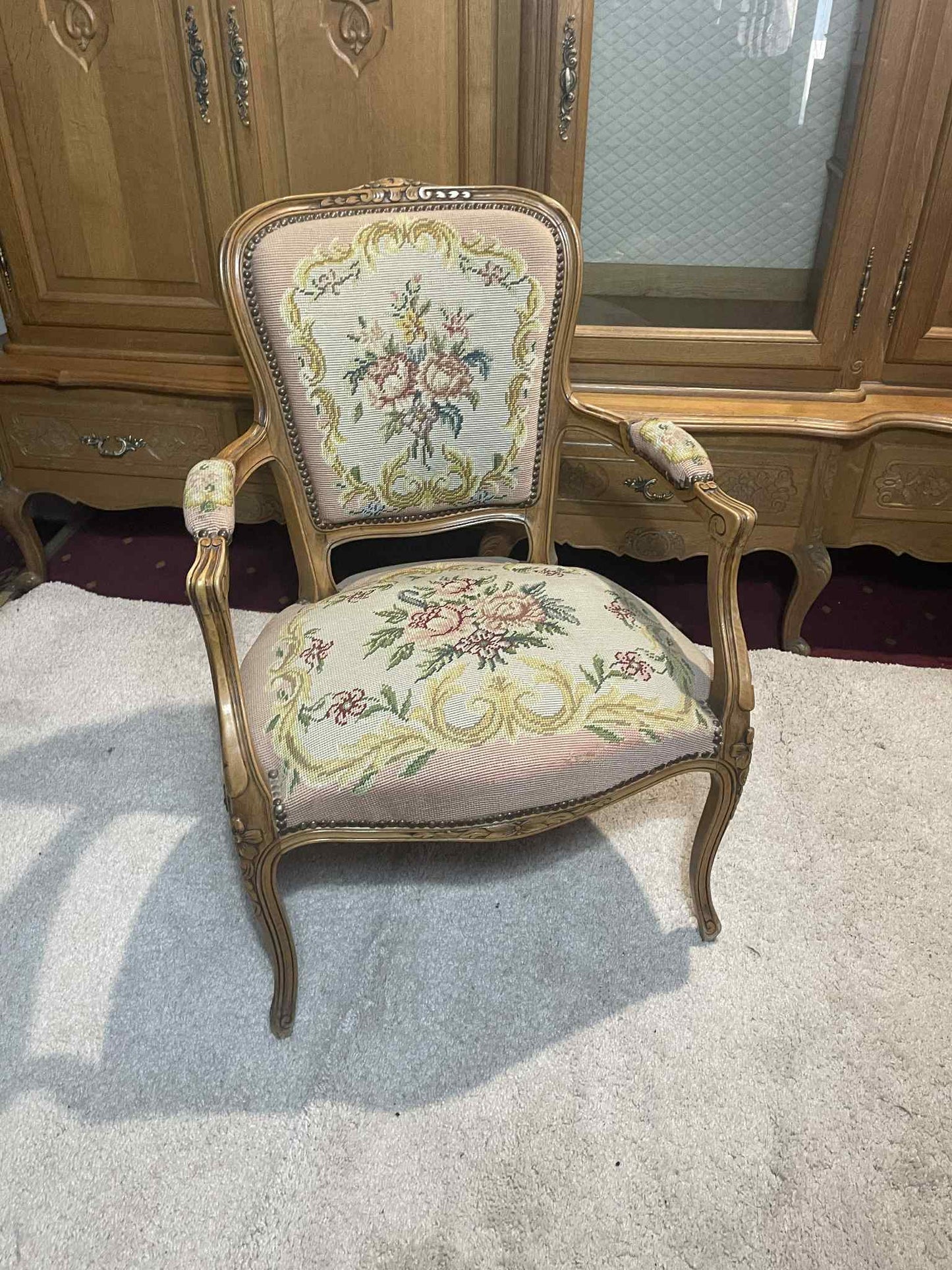 Kreslo, gobelin, masív, 86x56x48 cm, vs 43 cm