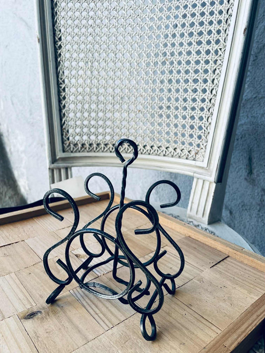 stojan na servítky, kov, 16 x 13 cm