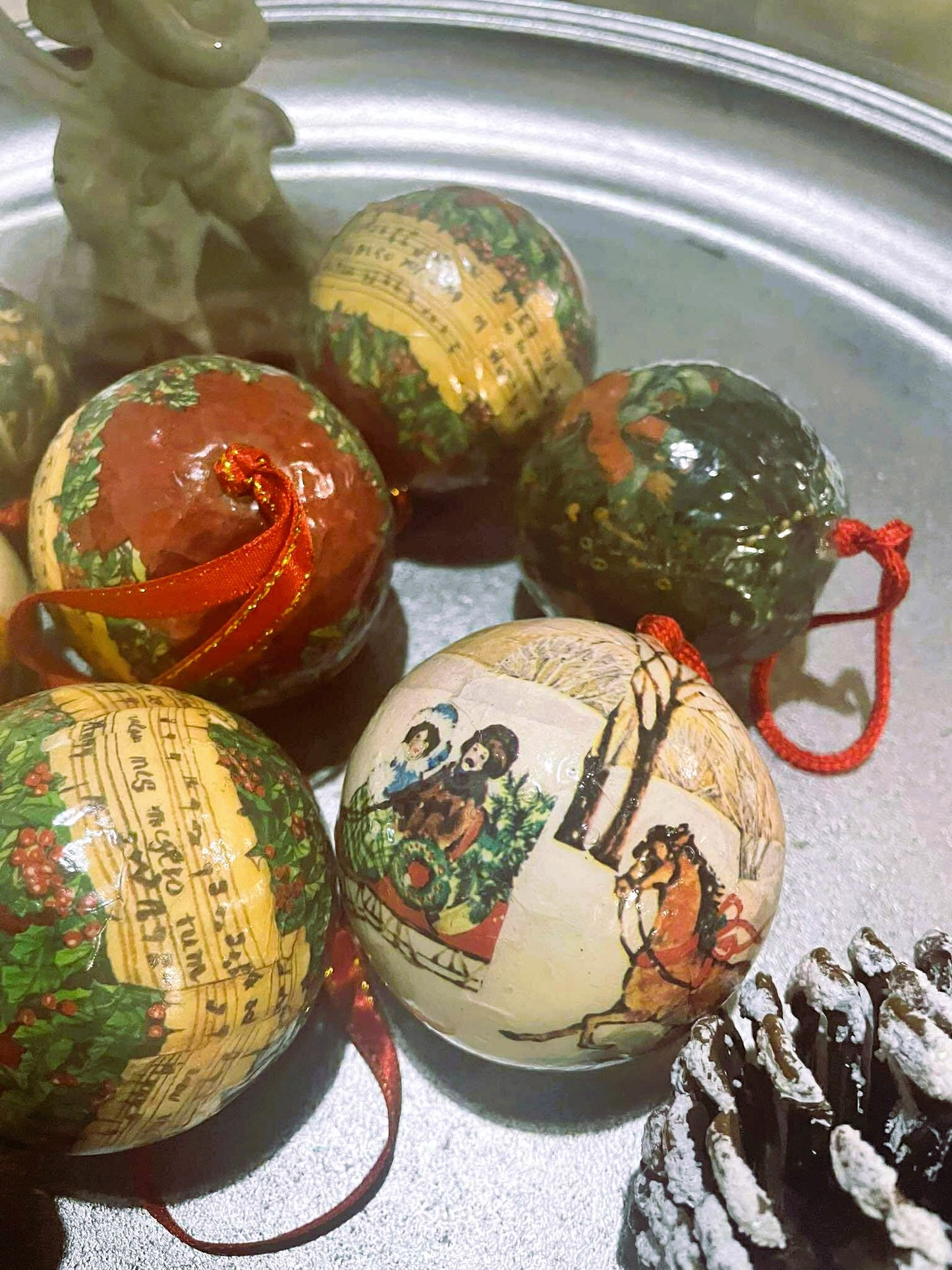 papierové gule, 7 ks, priemer 6 cm